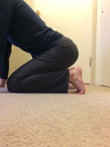 Semi hands & knees plantar fascia stretch