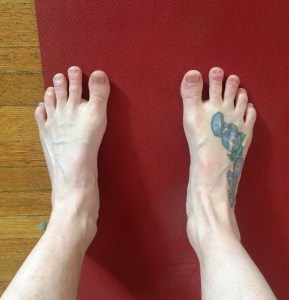 Feet pointing straight ahead