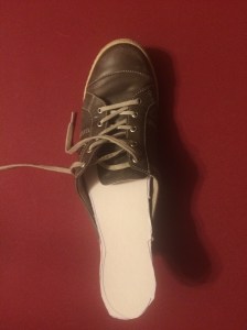 does not fit into my shoe. 